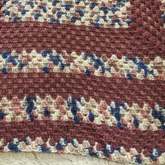 Smaller Blue & Rose Crocheted Blanket Throw - Picture 4 of 5